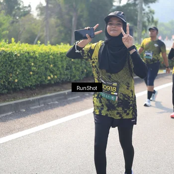Runner Photo 6941090
