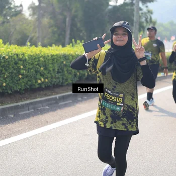 Runner Photo 6941093