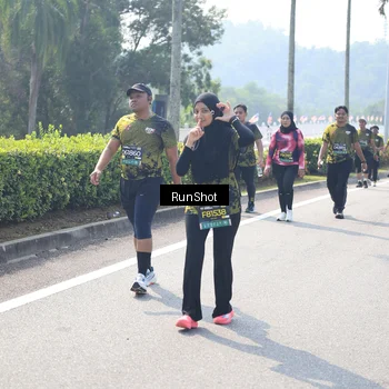 Runner Photo 6941097