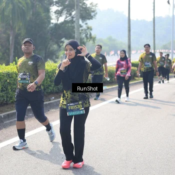 Runner Photo 6941106