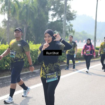 Runner Photo 6941109
