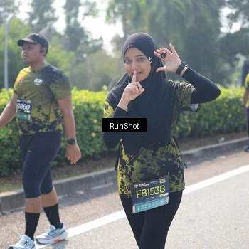 Runner Photo 6941116