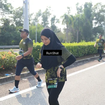 Runner Photo 6941117