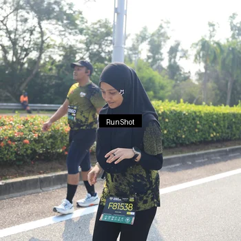 Runner Photo 6941121