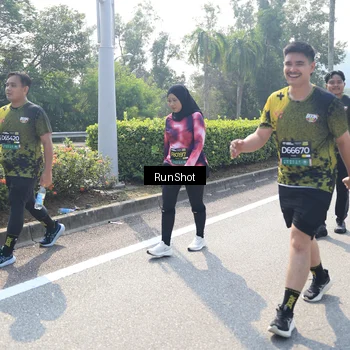 Runner Photo 6941139