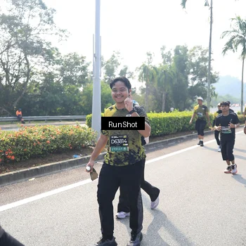 Runner Photo 6941159