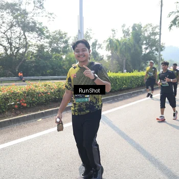 Runner Photo 6941165