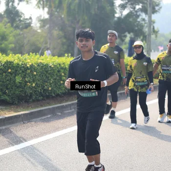 Runner Photo 6941168
