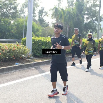 Runner Photo 6941172