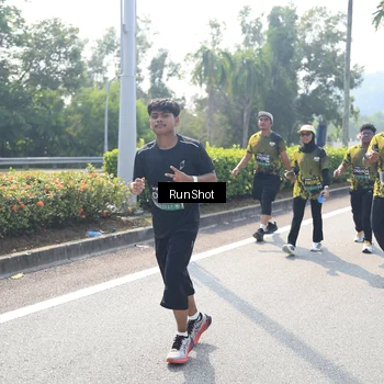 Runner Photo 6941175