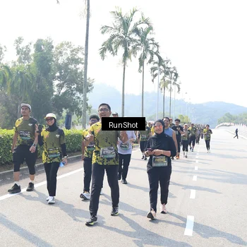 Runner Photo 6941179
