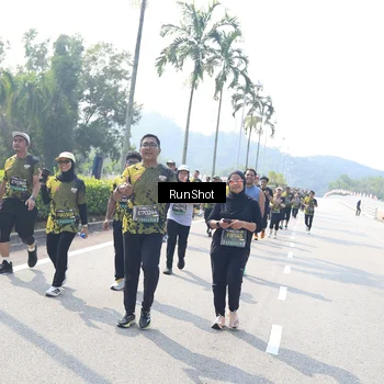 Runner Photo 6941181