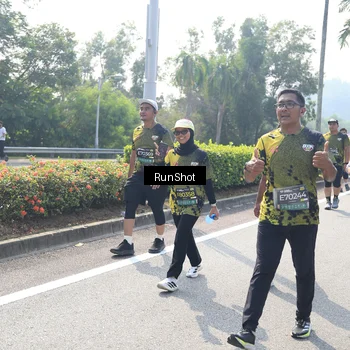 Runner Photo 6941190