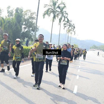 Runner Photo 6941192