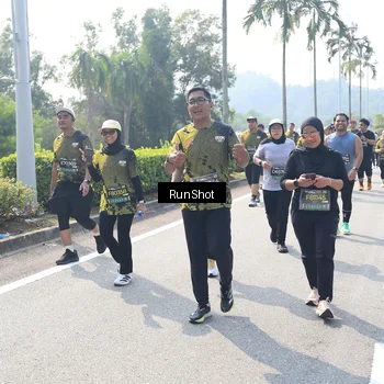 Runner Photo 6941196