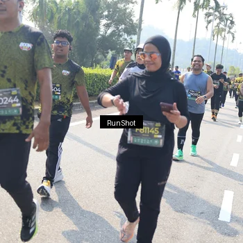 Runner Photo 6941212