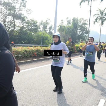 Runner Photo 6941213