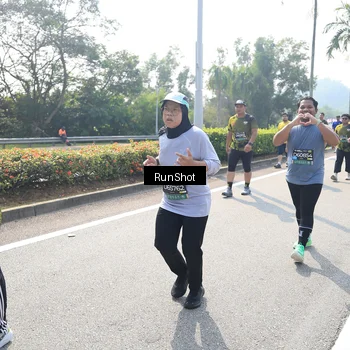 Runner Photo 6941214