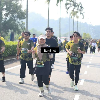 Runner Photo 6941233