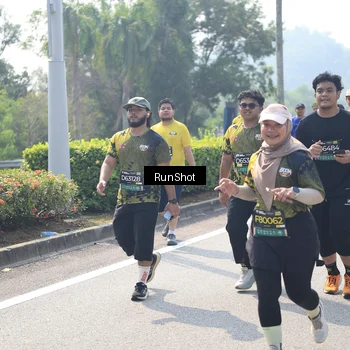 Runner Photo 6941235