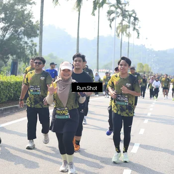 Runner Photo 6941241