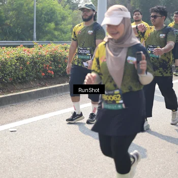 Runner Photo 6941246