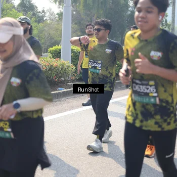 Runner Photo 6941250