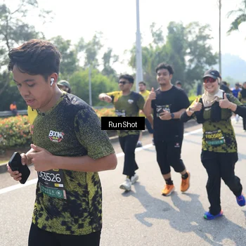 Runner Photo 6941253