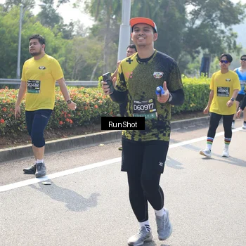 Runner Photo 6941271
