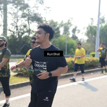 Runner Photo 6941273
