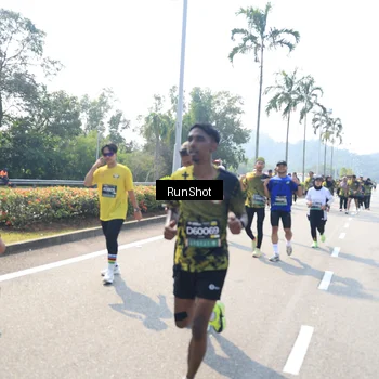 Runner Photo 6941302