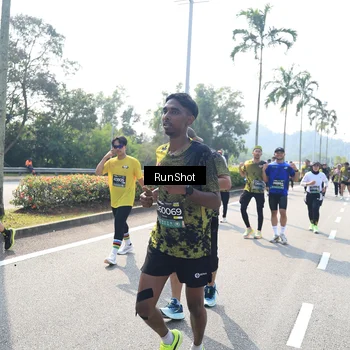 Runner Photo 6941304