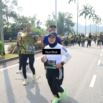 Runner Photo 6941339