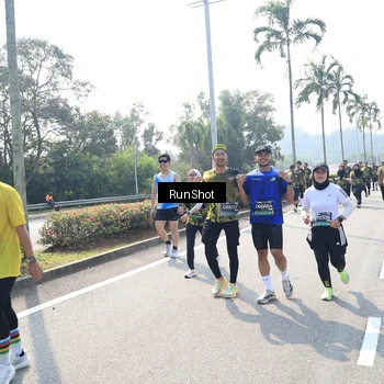 Runner Photo 6941346