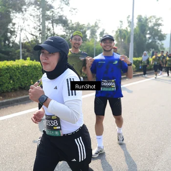 Runner Photo 6941348
