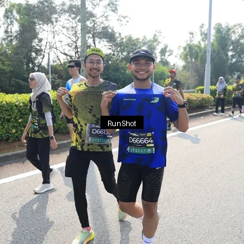 Runner Photo 6941354