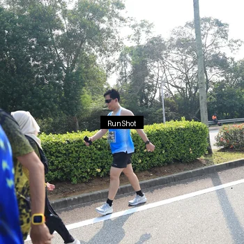 Runner Photo 6941358