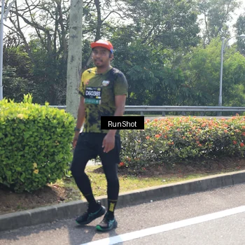 Runner Photo 6941368