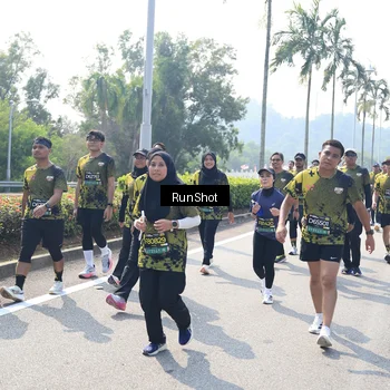Runner Photo 6941381