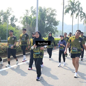 Runner Photo 6941383