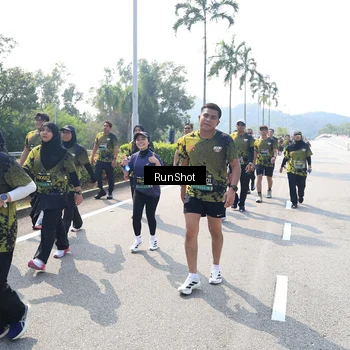 Runner Photo 6941391