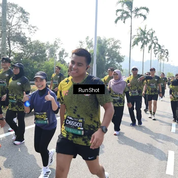 Runner Photo 6941398