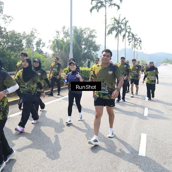 Runner Photo 6941399