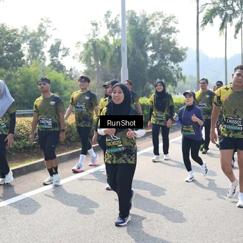 Runner Photo 6941401