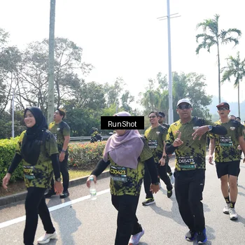 Runner Photo 6941413