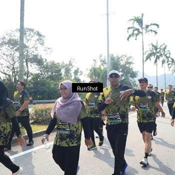 Runner Photo 6941415