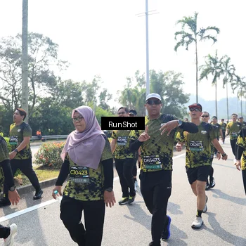 Runner Photo 6941417