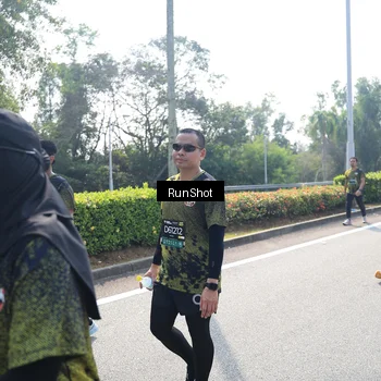 Runner Photo 6941441