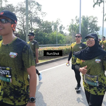 Runner Photo 6941442