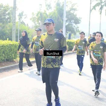 Runner Photo 6941478